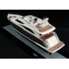 Custom Models - Marquis Yachts - Marquis 720 Fly Bridge - Abordage