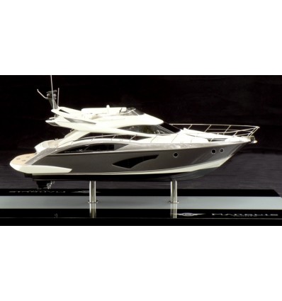 Custom Models - Marquis Yachts - Marquis 500 Sport Bridge - Abordage