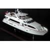 Custom Models - Hatteras - Hatteras 100 Motor Yacht "Bravina" - Abordage