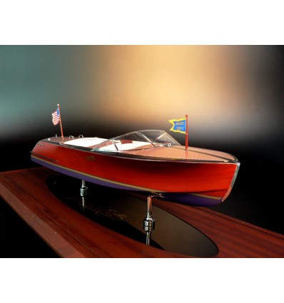 Custom Models - Hacker Craft - Hacker Craft 27 Custom Sport -Neiman Marcus Edition - Abordage