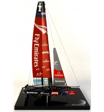 America's Cup Boats - - Emirates Team New Zealand - AC 72 - 2013 - Abordage