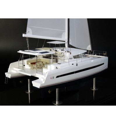 Custom Models - - BALI 4.5 - Abordage