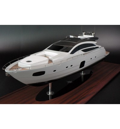 Custom Models - Pershing yachts - PERSHING 82 - Abordage