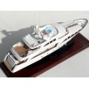 Custom Models - Benetti - Benetti 115 "Elaldrea" - Abordage