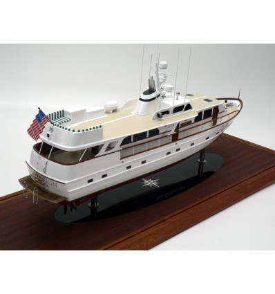 Custom Models - Broward - Broward 85 "Sovereign" - Abordage