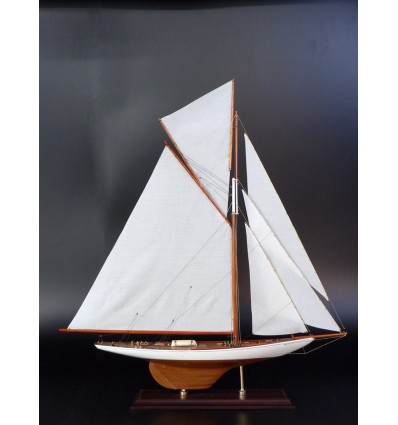 America's Cup Boats - - Columbia 1899 - Abordage