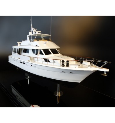 Custom Models - Hatteras - Hatteras 72 custom model - Abordage