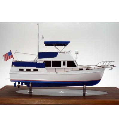 Custom Models - Grand Banks - Grand Banks 49 "Drifting" - Abordage