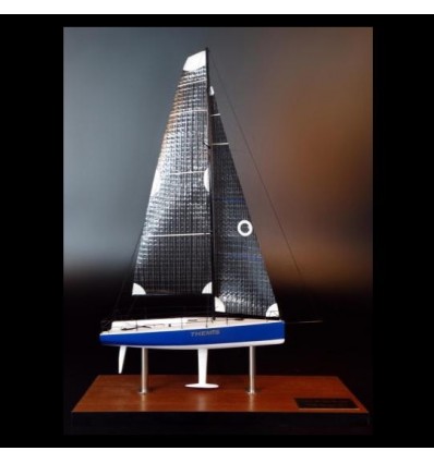 Custom Desk Models - C&C Yachts - C&C 30 "Themis" desk model - Abordage