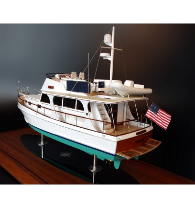 Custom Models - Grand Banks - Grand Banks Europa 46 Custom Model - Abordage