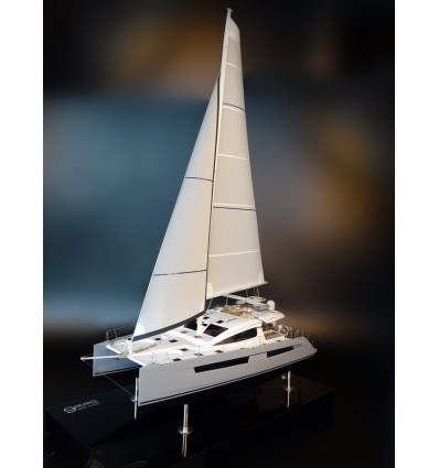 Custom Models - Privilège Marine - Privilège Série 6 catamaran custom model - Abordage
