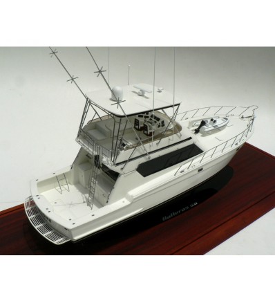 Custom Models - Hatteras - Hatteras 58 "Freezone" - Abordage
