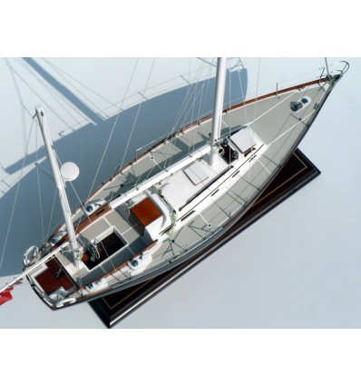 Custom Models - Hinckley - Hinckley Bermuda 40 "Alice Kay" - Abordage