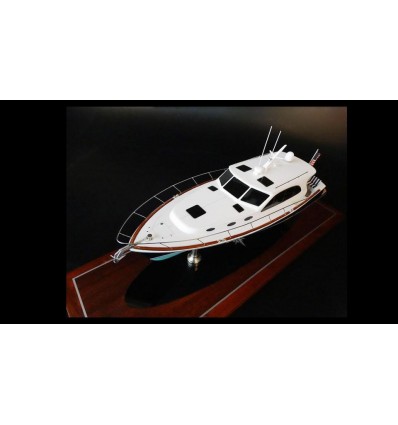 Custom Desk Models - Palm Beach Motor Yachts - Palm Beach 42 desk model - Abordage