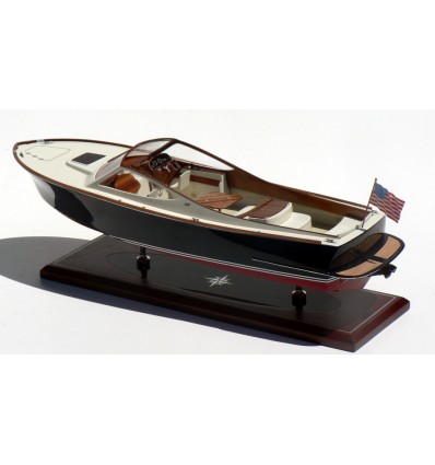 Custom Models - Hinckley - Hinckley Talaria 29 "Green Stamps" - Abordage