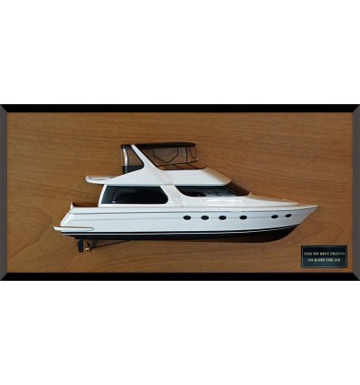 Custom Half Models - Carver - Carver 54 half hull with cabin top but no details - Abordage