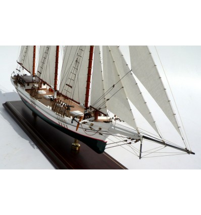 Custom Models - Rand & Burger - Rand & Burger "Lucia A. Simpson" - Abordage