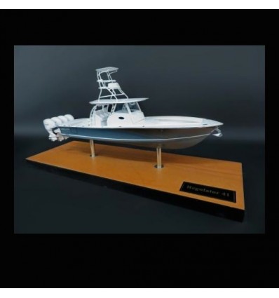 Custom Desk Models - Regulator Marine - Regulator 41 desk model - Abordage
