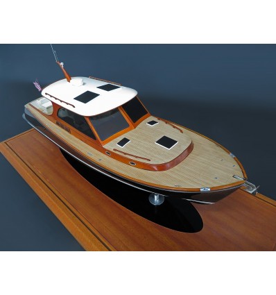 Custom Models - Hinckley - Hinckley Picnic 40 custom model - Abordage