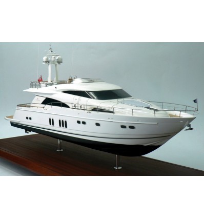 Custom Models - Fairline - Fairline Squadron 78 - Abordage