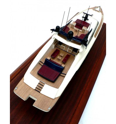 Custom Models - Palmer Johnson - Palmer Johnson 120 - Abordage