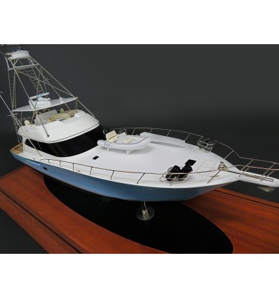 Custom Models - Viking Yachts - Viking 82 large custom model - Abordage