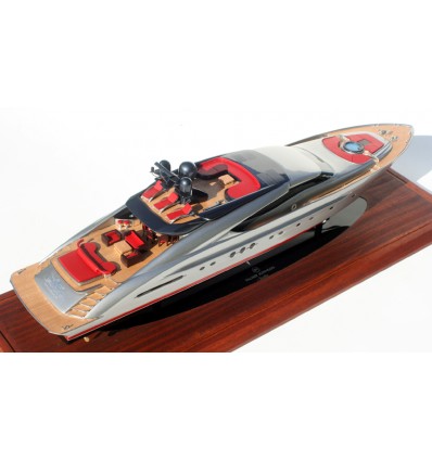 Custom Models - Palmer Johnson - Palmer Johnson 135 "Dragon" - Abordage