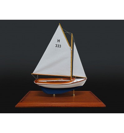 Custom Models - - Herreshoff 12 1/2 customized ship model - Abordage