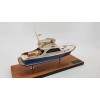 Custom Models - Hinckley - Hinckley Talaria 43 desk model - Abordage