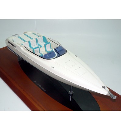 Custom Models - Riva - Riva 31 Gitano "Corazon" - Abordage