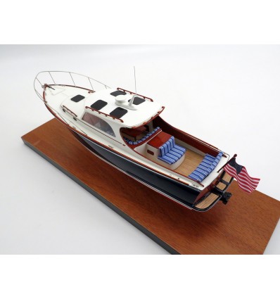 Custom Desk Models - Hinckley - Hinckley PicNic 36 custom desk model - Abordage