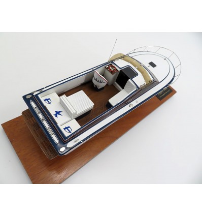 Custom Models - - Campbell 24 custom desk model - Abordage