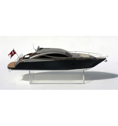 Custom Models - Royal Denship - Royal Denship 82' - Abordage