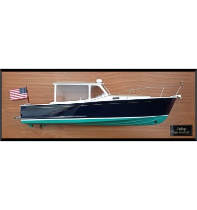 Custom Half Models - MJM - MJM 34z custom half model with deck details - Abordage
