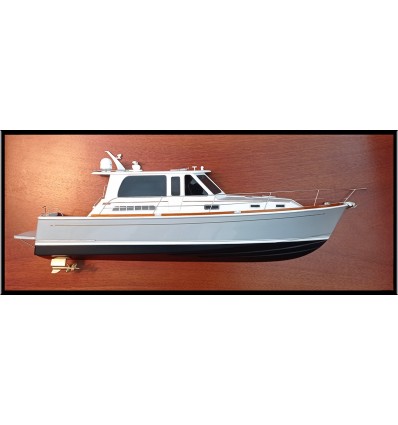Custom Half Models - Sabre Yachts - Sabre 42 Salon Express 46 custom model with deck details - Abordage