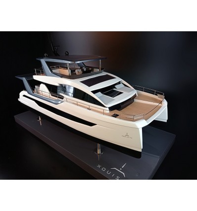 Custom Models - XQUISITE - Xquisite Power Cat 60 custom model - Abordage