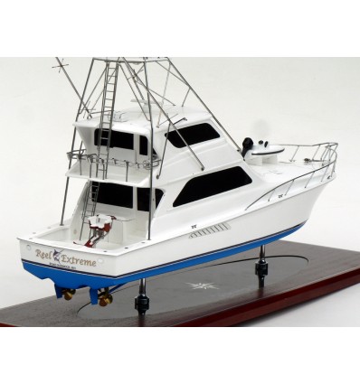 Custom Models - Viking Yachts - Viking 61 "Reel Extreme" - Abordage