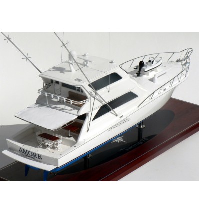Custom Models - Viking Yachts - Viking 74 "Amore" - Abordage