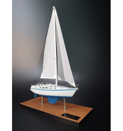 Custom Desk Models - - Hunter 34 custom desk model - Abordage