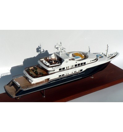 Custom Models - Trinity Yachts - Trinity Yachts Hull No. T-039 "Unbridled" Tri-Deck Motor Yacht. 191' - Abordage