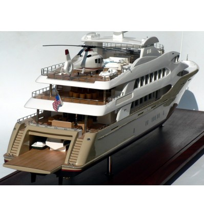 Custom Models - Trinity Yachts - Trinity Yachts Hull No. T-043 "Mine Games" Tri-Deck Motor Yacht. 196' - Abordage