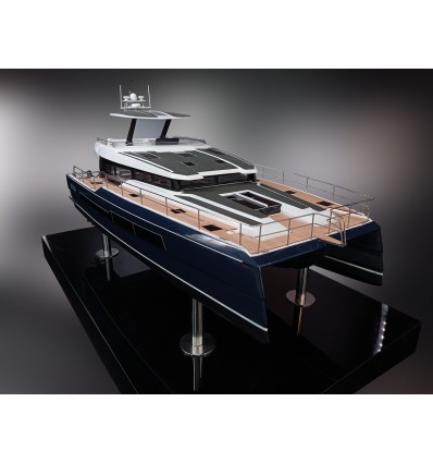 Custom Power Boats - - Power Cat 63 custom model - Abordage