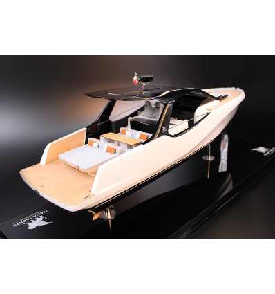 Italia Yacht 43 custom model