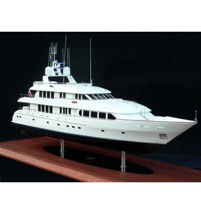 Custom Models - Trident Shipworks - Trident 130' Tri-Deck Motor Yacht "Crili" - Abordage