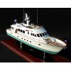 Custom Models - Hunt - Hunt 89' Motor Yacht "Tumblehome" - Abordage