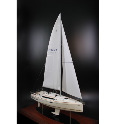 Jeanneau Sun Odyssey 379 custom model