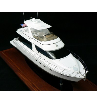 Custom Models - Carver - Carver 57 Pilot House Motor Yacht "Carviar" - Abordage