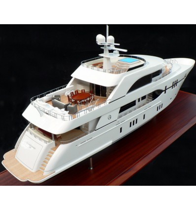 Custom Models - Ocean Alexander - Ocean Alexander Megayacht 120 - Abordage