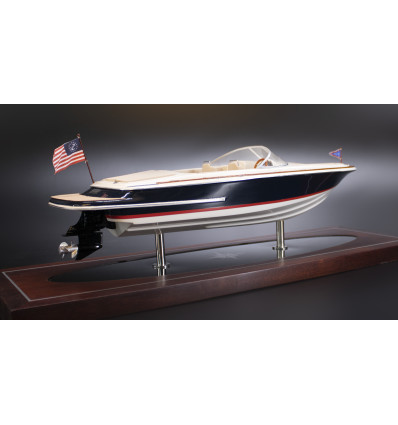 Chris Craft Launch 22 desk model replica