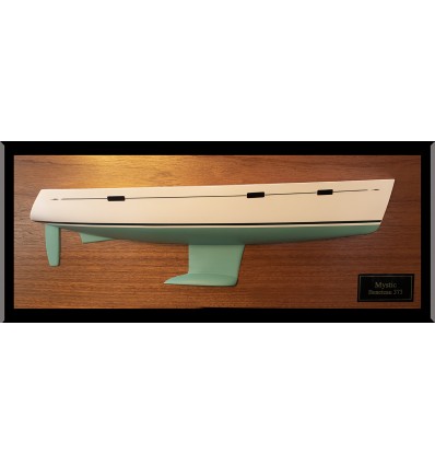 Beneteau 373 flawless half hull